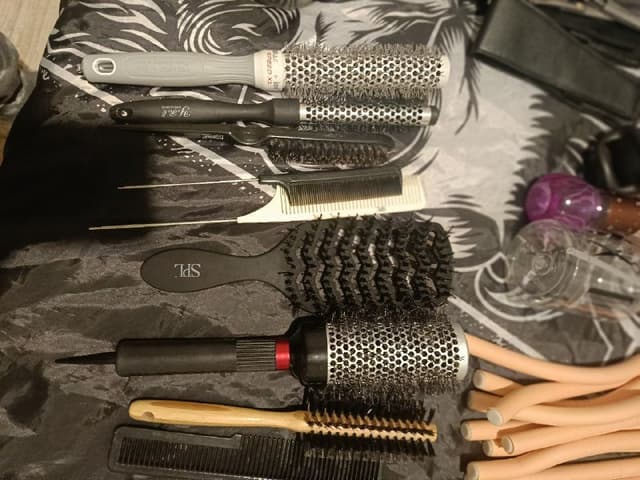 Машинка, плойка, сумка, ножницы, расчёски для парикмахера
