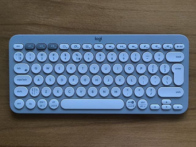 Клавиатура Logitech Multi-Device K380