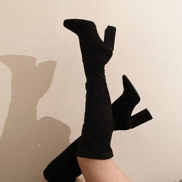 Замшевые женские ботфорты размер 38