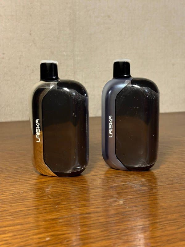 Электронные сигареты Laiska Meyou одноразка два вкуса