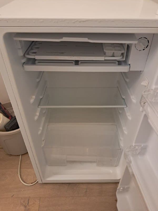 холодильник Hyundai 2