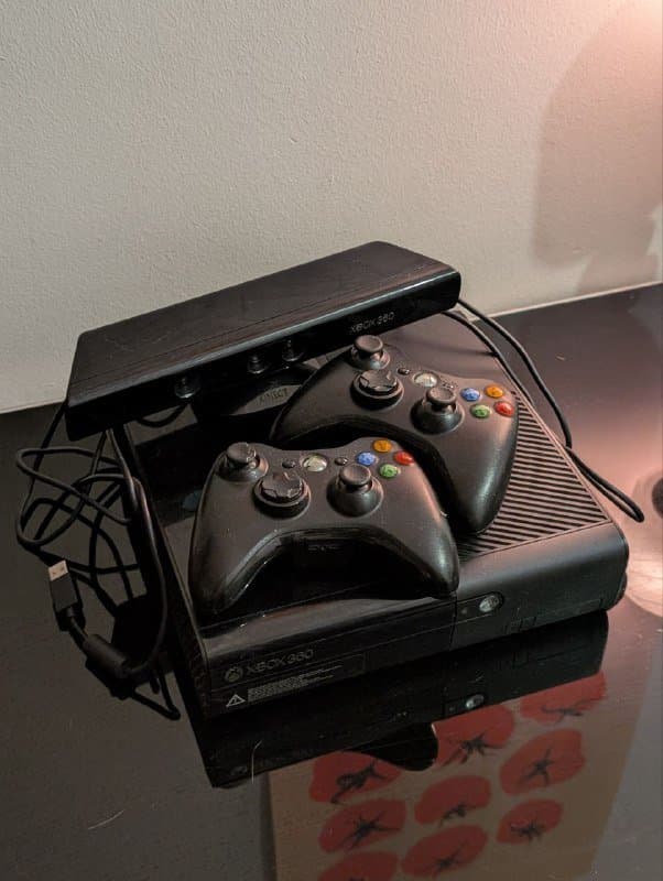 Xbox 360 + Kinect