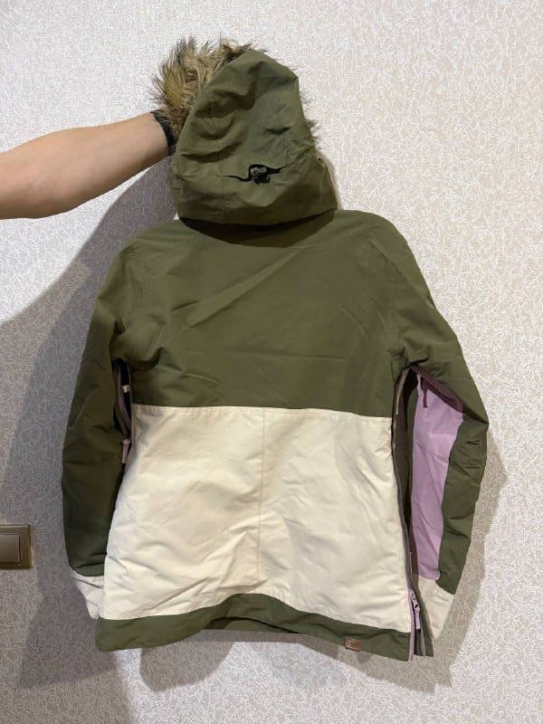 Женская горнолыжная куртка Roxy Shelter Snow Jacket, размер M 2