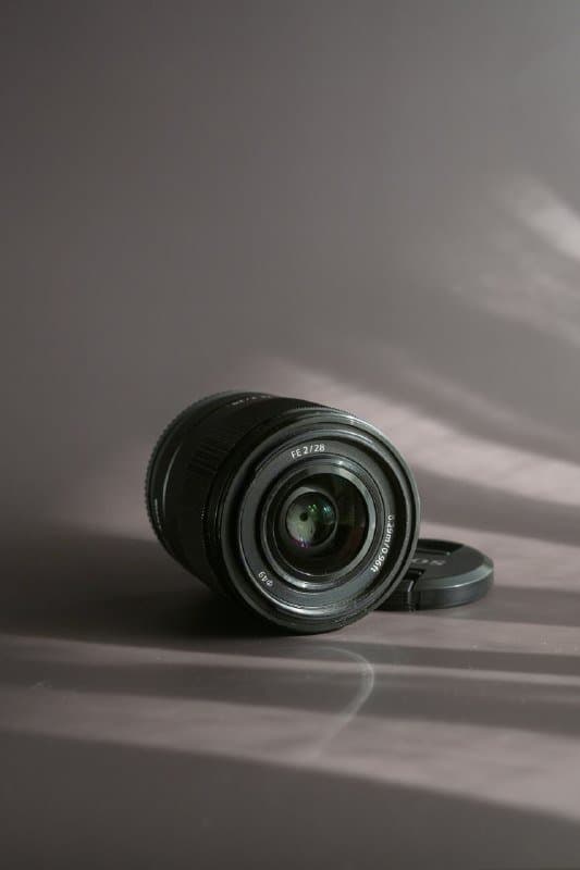 Объектив Sony FE 28mm f2