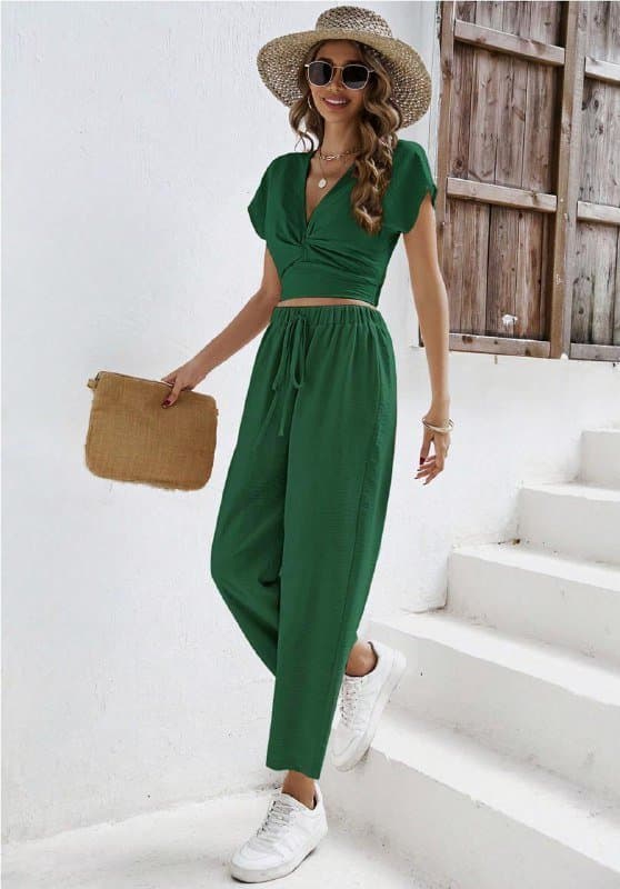 Летние женские костюмы SHEIN зеленый, белый, серый