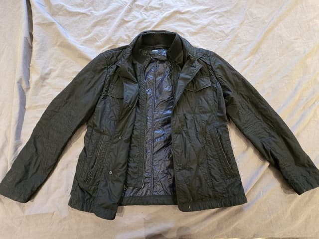 Куртка Hugo Boss размер XS