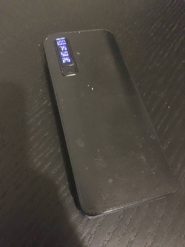 Пауэрбанк на 4000 мАч с 3 USB портами