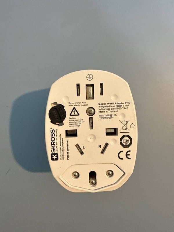 Ведро для мопа, шторка для душа, дерево для зеркала, мультиадаптер, лунный камень, фен, миски, наволочки 6