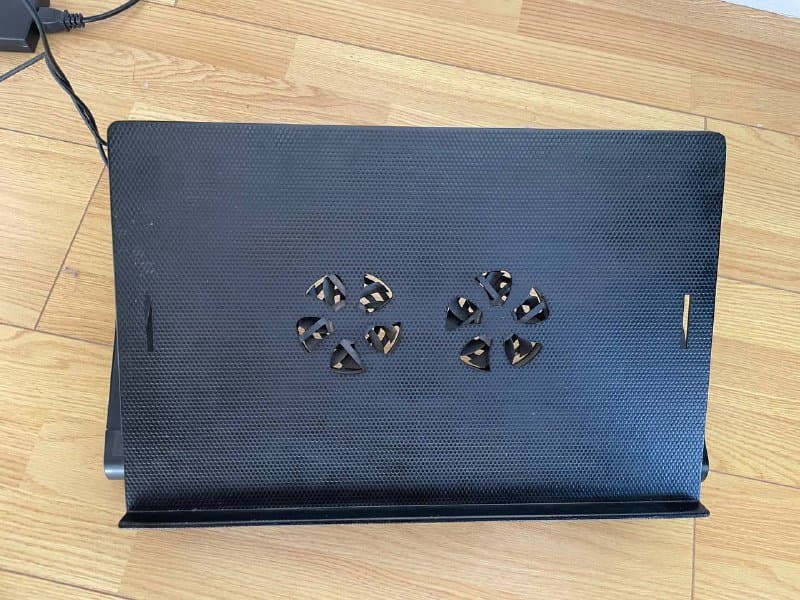 Thunderobot 911 Plus G3 X, Razer Basilisk V3, Razer BlackShark V2 X, игровой коврик, подставка с вентиляторами 1