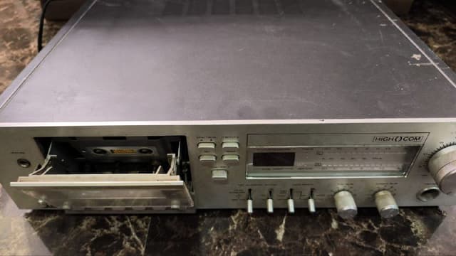 Ретро магнитофон