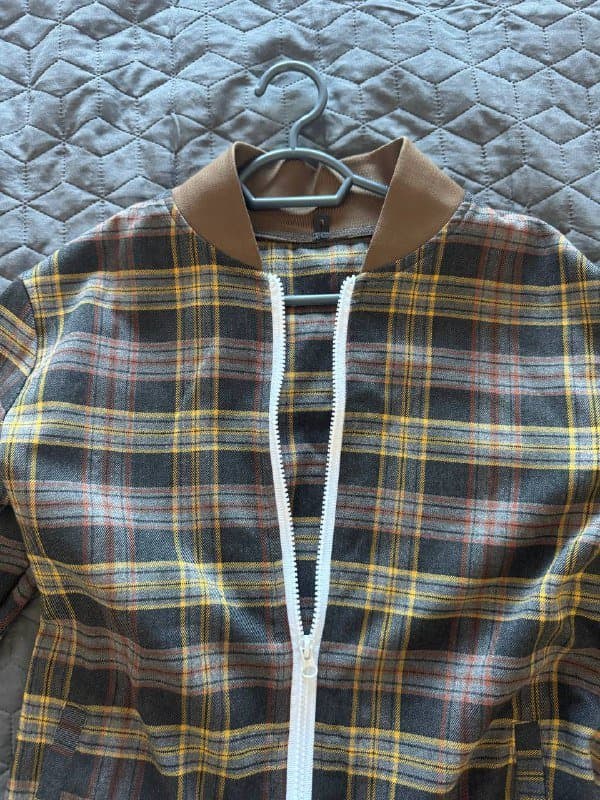 Мужской спортивный костюм клетчатый L