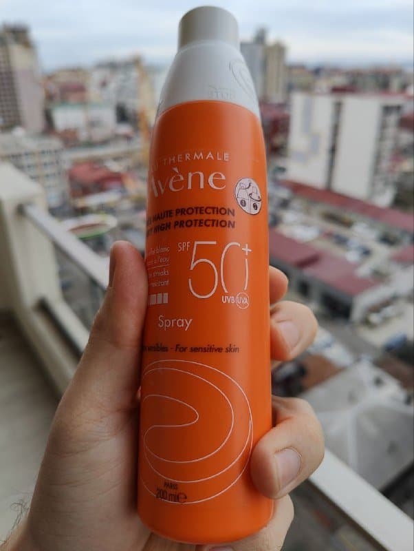 Avene солнцезащитный спрей SPF 50+ 200 мл 1