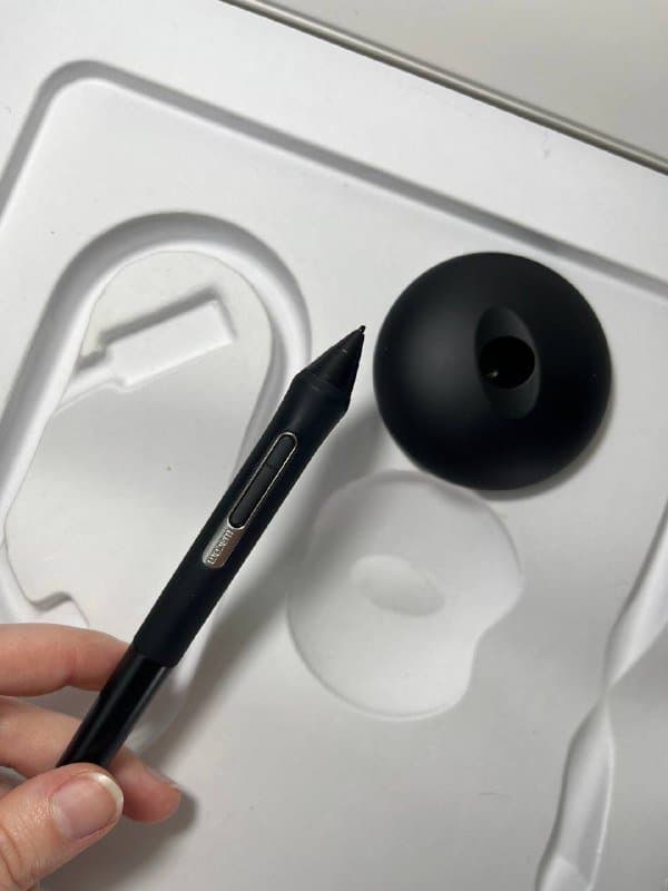 Графический планшет Wacom Intuos Pro Medium Paper Edition 3