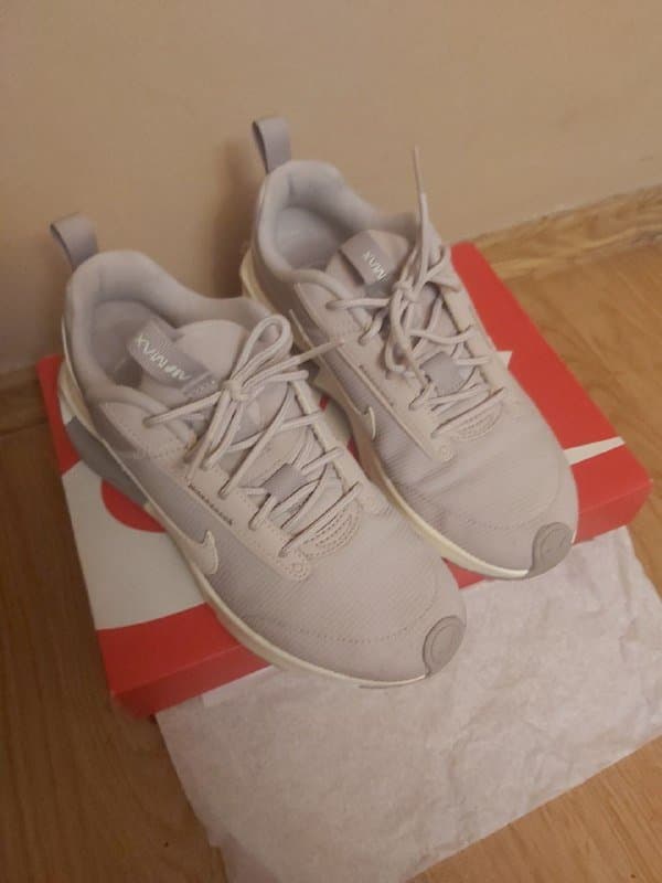 Кроссовки nike оригинал 36 размер