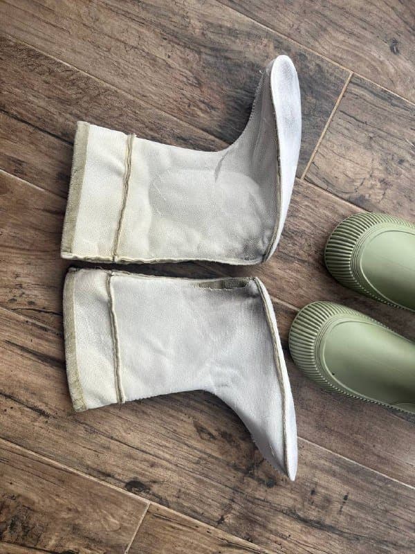 Резиновые сапоги женские 2