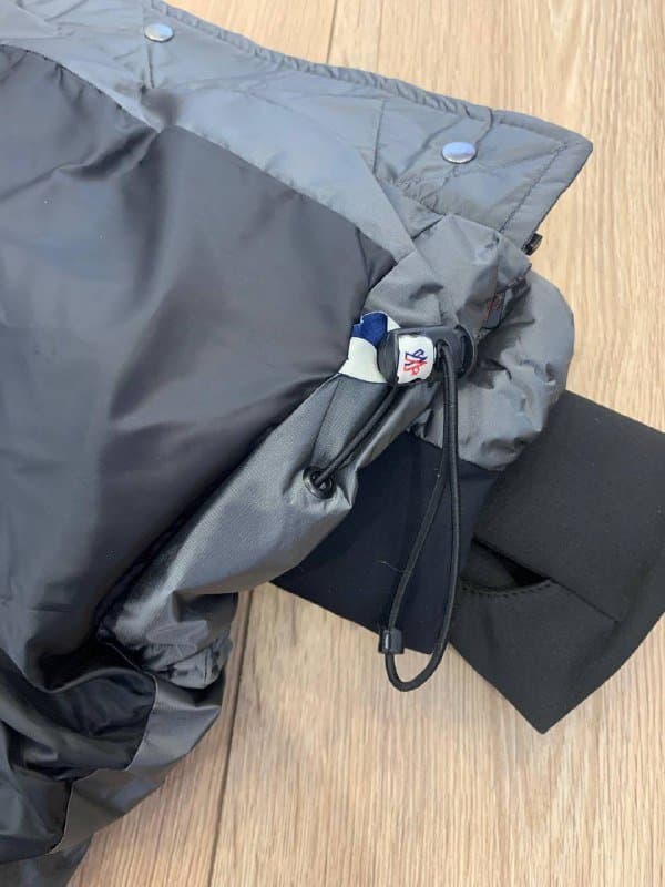 Теплая молодежная куртка Moncler размер Л 10