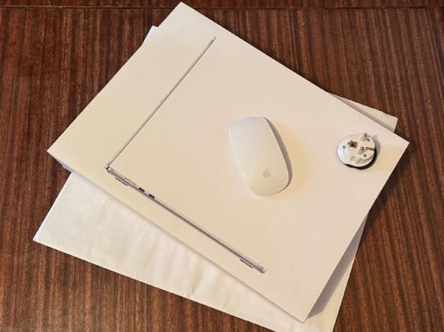 MacBook Air 15.3 2024 Apple M3 8GB 256GB SSD