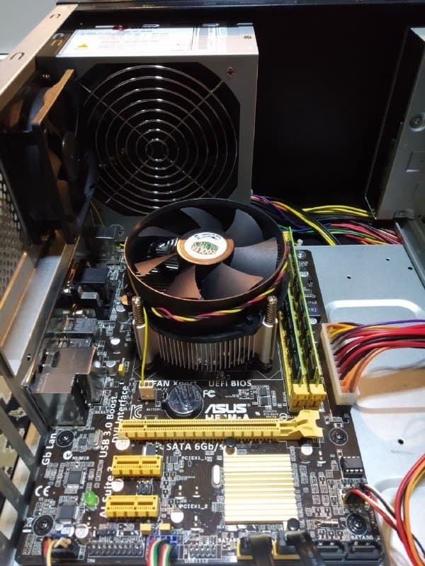 Компьютер системный блок ПК, монитор Samsung SyncMaster 3