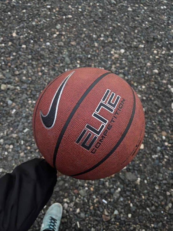 Баскетбольный мяч Elite Competition