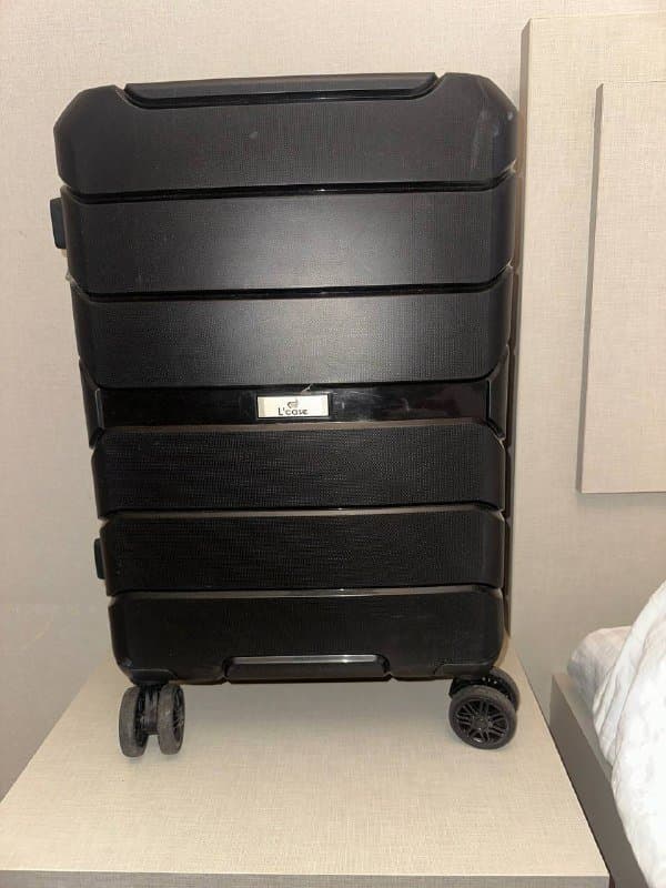 Чемоданы размер S и M, три штуки 4