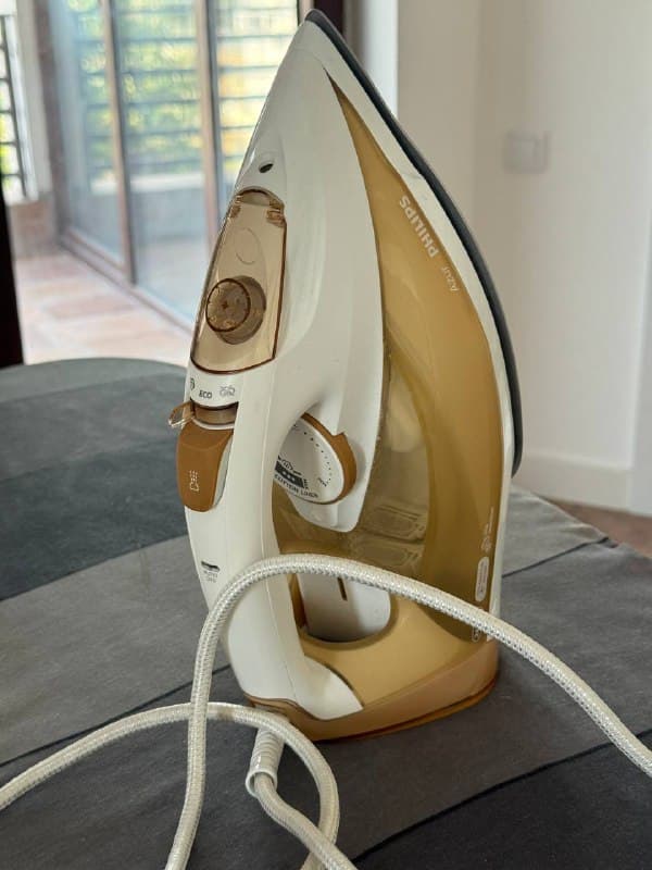 Утюг Philips Azur