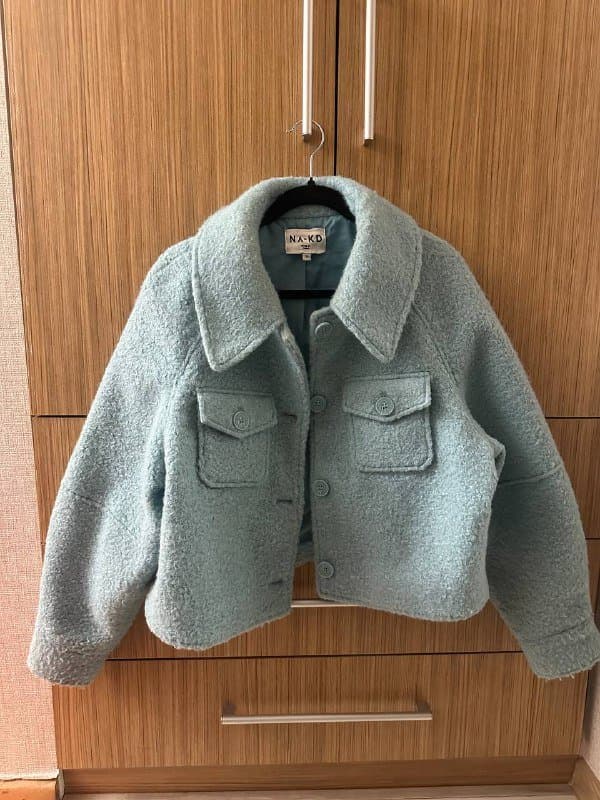 Женская куртка NA-KD бирюзовая шерстяная