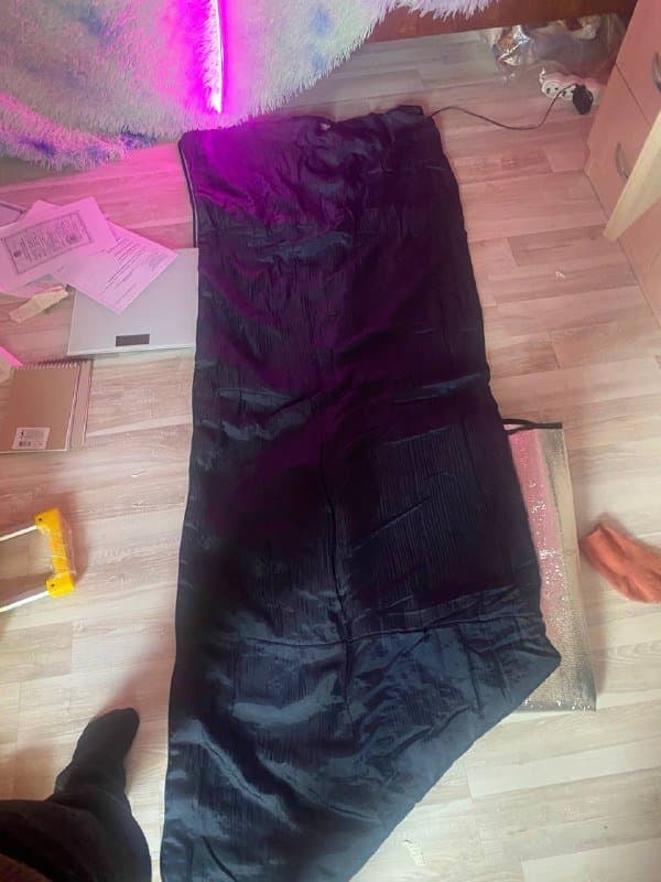 Одеяло, спальник, ботинки 35 размера, трекинговые ботинки 2