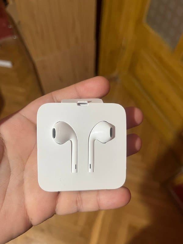 EarPods lightning для iPhone 1