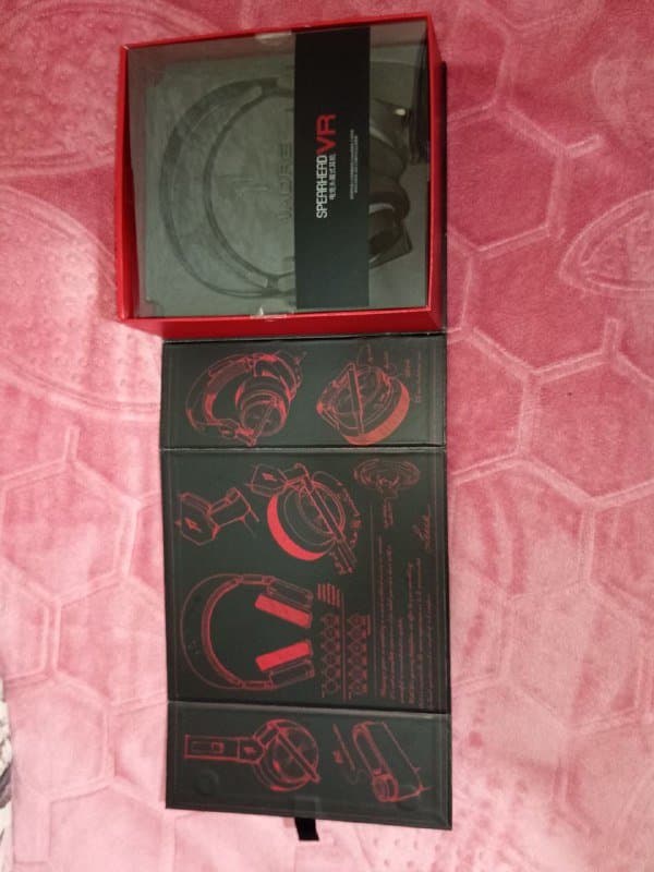 Игровая гарнитура 1More Spearhead VR с подсветкой красного цвета 1