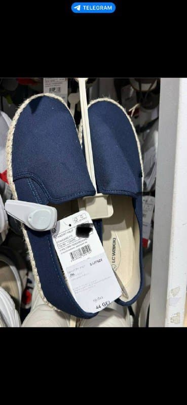 Кроссовки LC Waikiki 42 размер 1