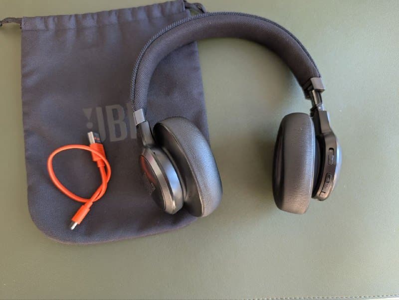 Беспроводные наушники JBL live 660 NC 3