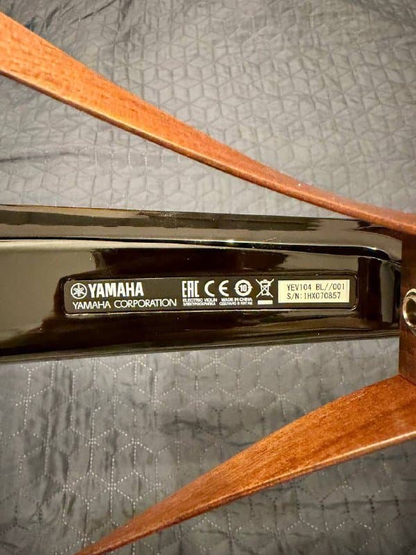 Электроскрипка Yamaha YEV-104 4-струнная 5
