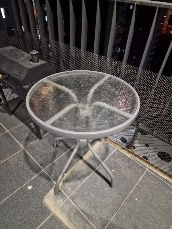 2 стола, микроволновка