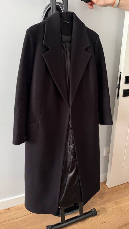 Пальто женское размер S 80% шерсти