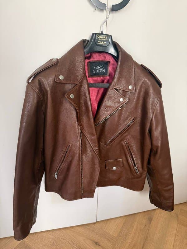 Натуральная кожаная куртка s-m