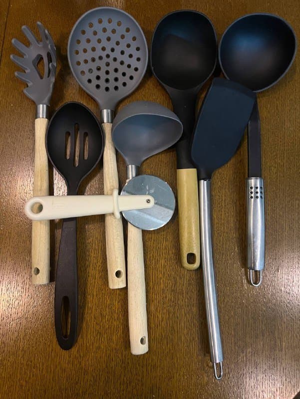 Силиконовые и пластиковые столовые приборы, нож для пиццы