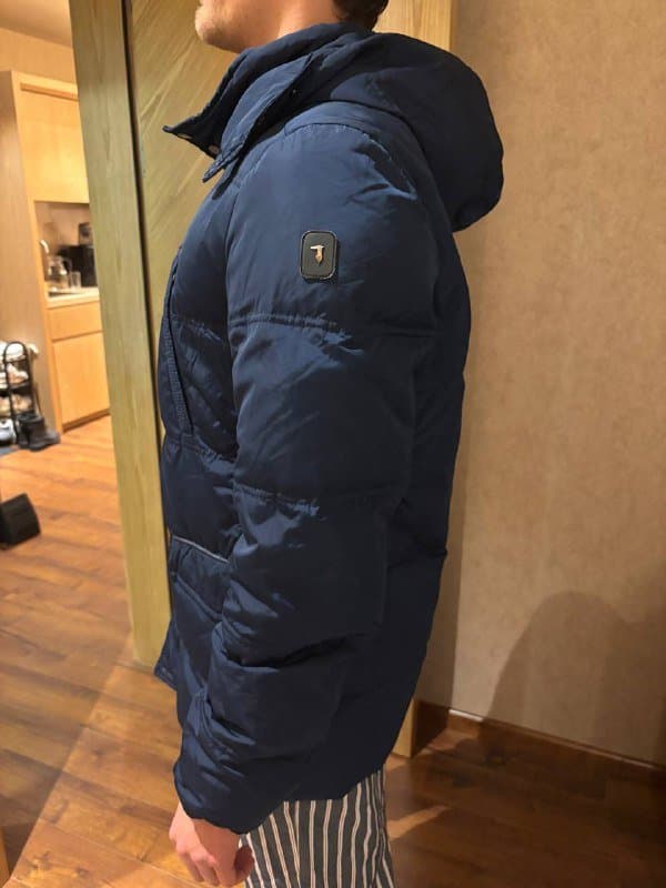 Кроссовки Nike, Adidas, ремень Tommy Hilfiger, зимняя куртка Trussardi