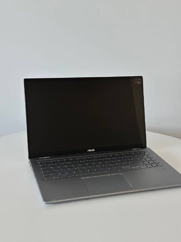 Ноутбук-планшет ASUS Zenbook UX562UG_Q508UG 4