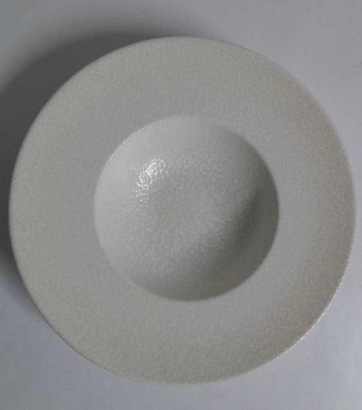 Чайные чашки, кофейные чашки, блюдца, чайники, формы для запекания, соусники, стаканы, ложки, вилки, ножи 7