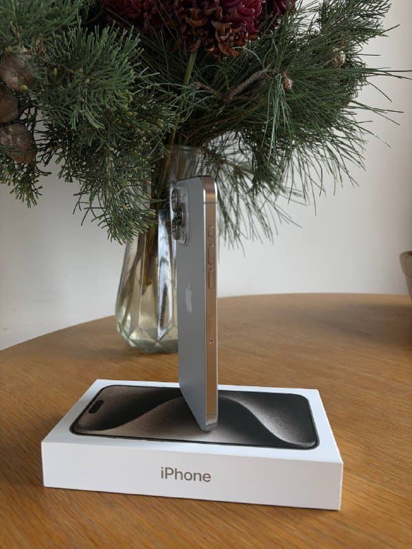 iPhone 15 Pro Max 256 GB серый титан 5