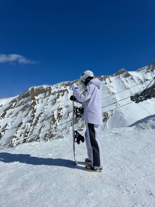 Горнолыжный костюм Superdry, Шлем Oakley MOD 3, Очки Oakley Goggles