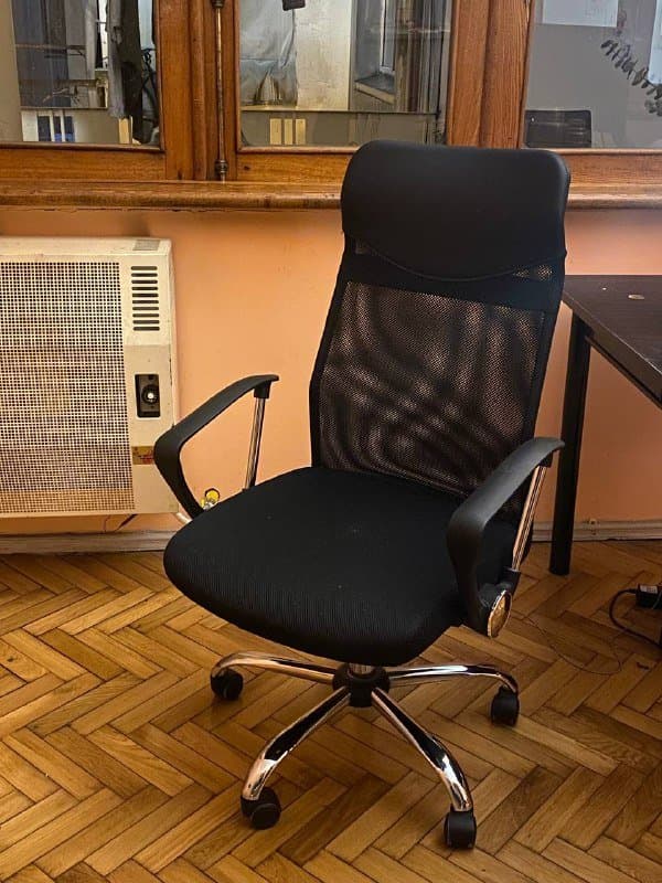 Офисное кресло JYSK черное 1