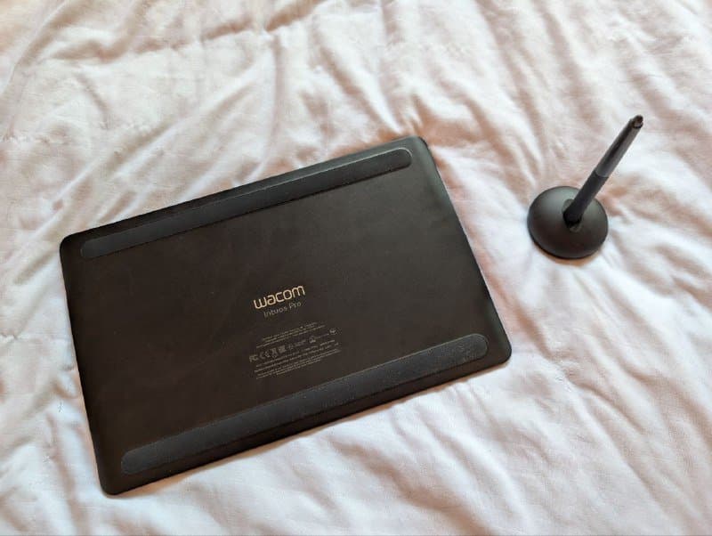 Графический планшет Wacom Intuos Pro M 2