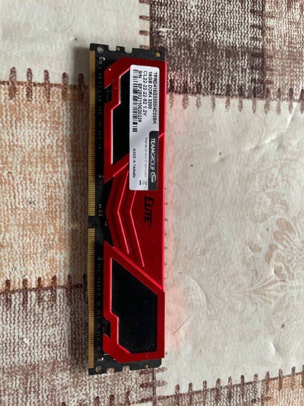 Оперативная память DDR4 Teamgroup 16GB 3200 1