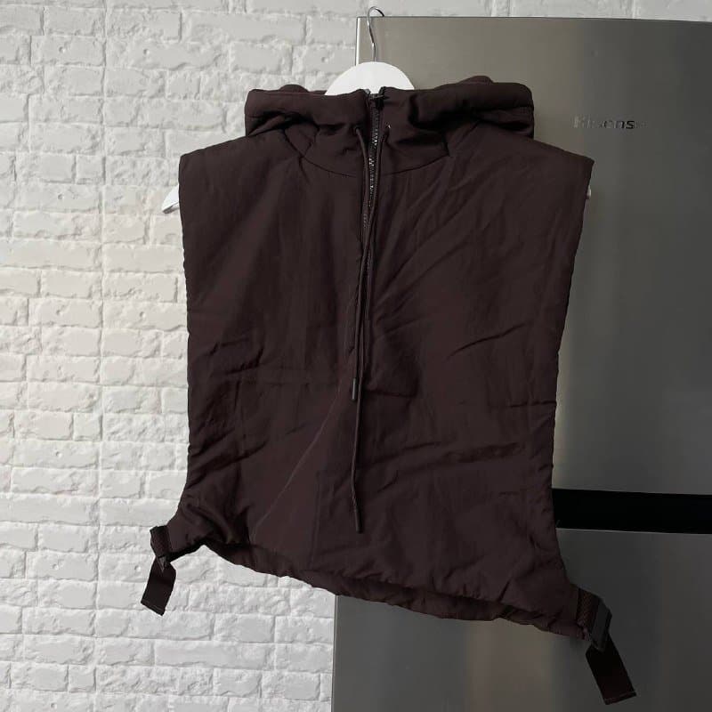 Свитер ACNE STUDIOS, Платье Juicy Couture, Жилетка OYSHO 5