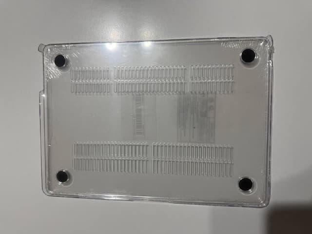 Защитный кейс чехол на MacBook Air 13.6 дюйма