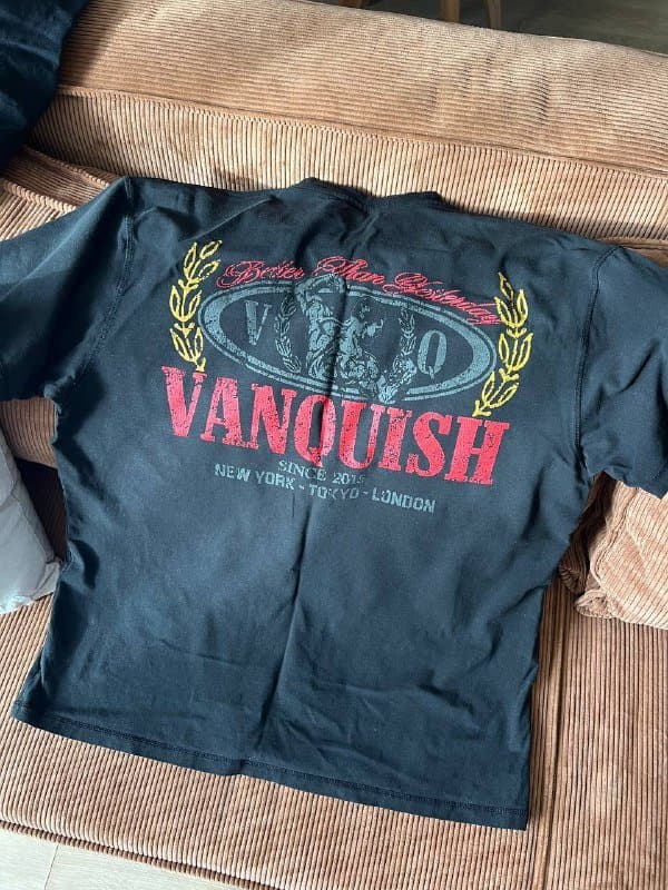 спортивные брюки мужские Guess, велосипедки Nike, футболка vanquish 7