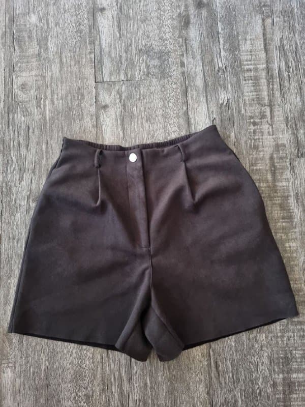 Шорты замшевые размер s