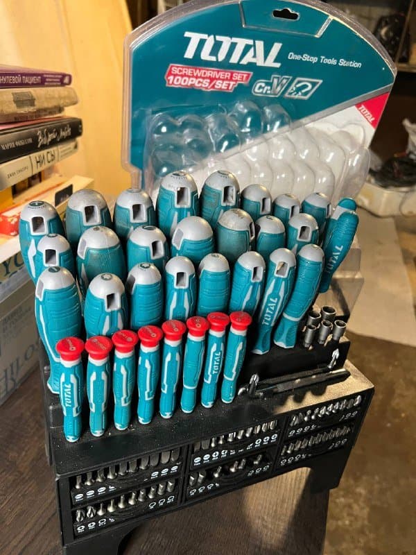 набор отверток, ударная дрель, шуруповерт, набор ключей, станок, набор инструментов, набор 6-тигранников, головки ударные, диски, инструменты