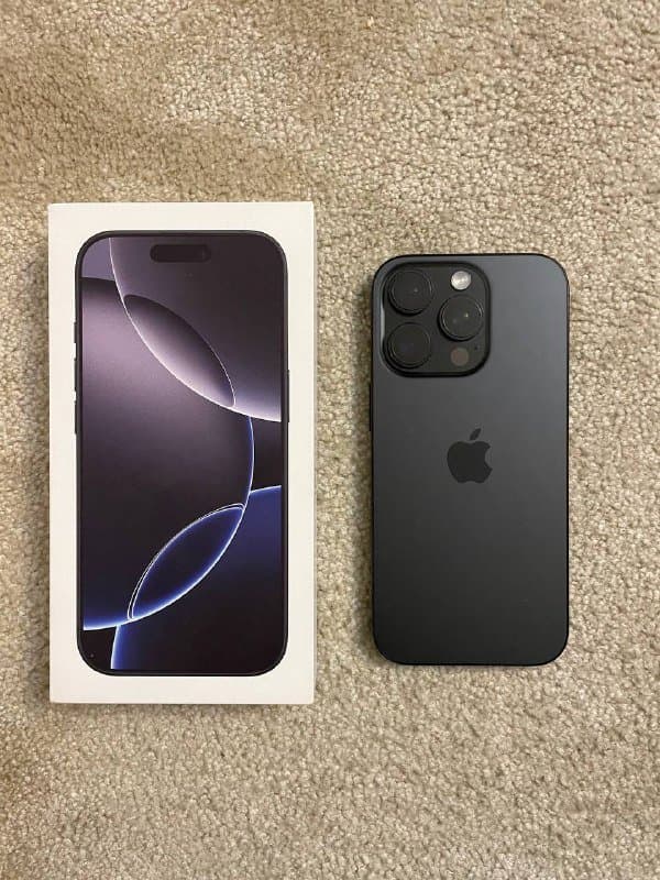 iPhone 16 Pro 128 GB Titanium black 1